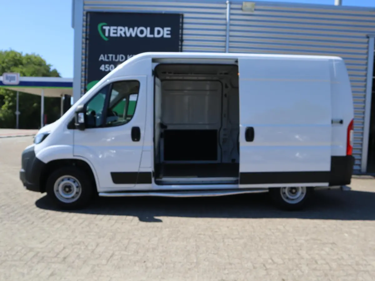 2.2 BlueHDi 120 S&S L2H2 3.3t | 2x Schuifdeur | Navigatie | Airco | Cruise Control |