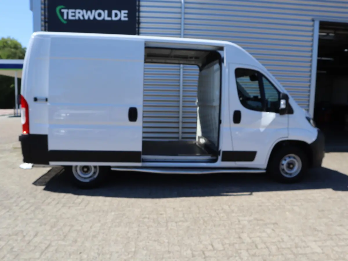 2.2 BlueHDi 120 S&S L2H2 3.3t | 2x Schuifdeur | Navigatie | Airco | Cruise Control |