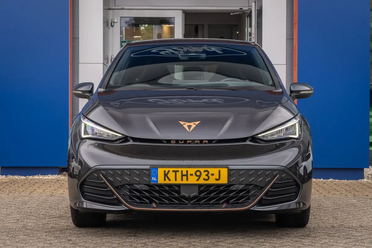 Adrenaline 62 kWh | Cruise Control Adaptief | Apple Carplay/Android Auto | 19'' L.M . | Navi | LED | Full-LED koplampen | Lichtmetalen velgen 19" | Navigatiesysteem full map