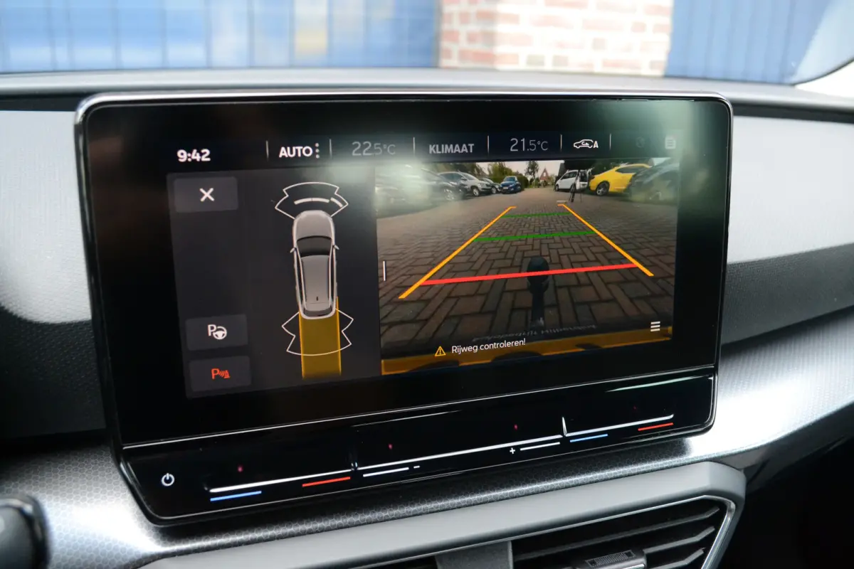 1.0 TSI Style Business Intense | Trekhaak | Camera | Virtual Cockpit | Carplay/Android Auto