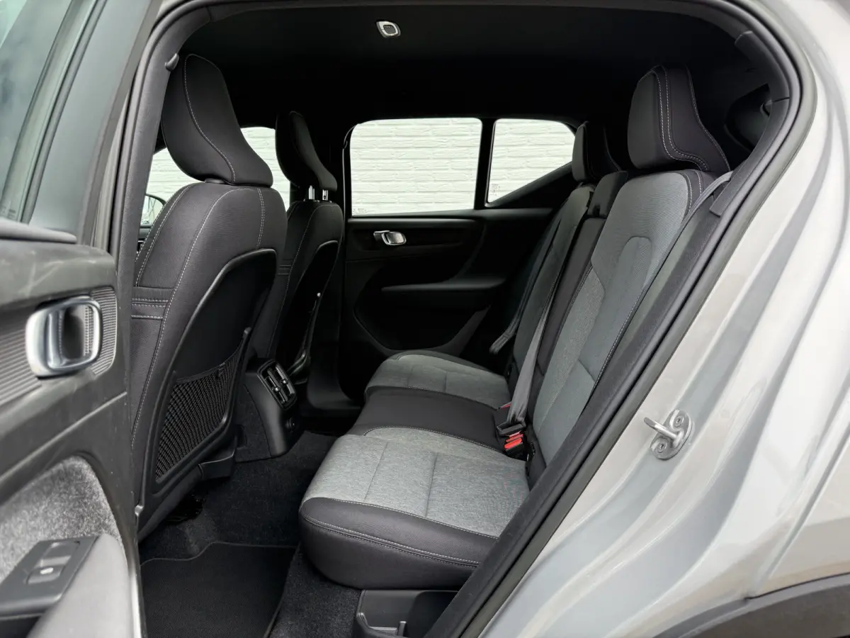 1.5 T5 Plug-in hybrid Core Bright | Navi | CarPlay | LED | DAB+ | 18 inch