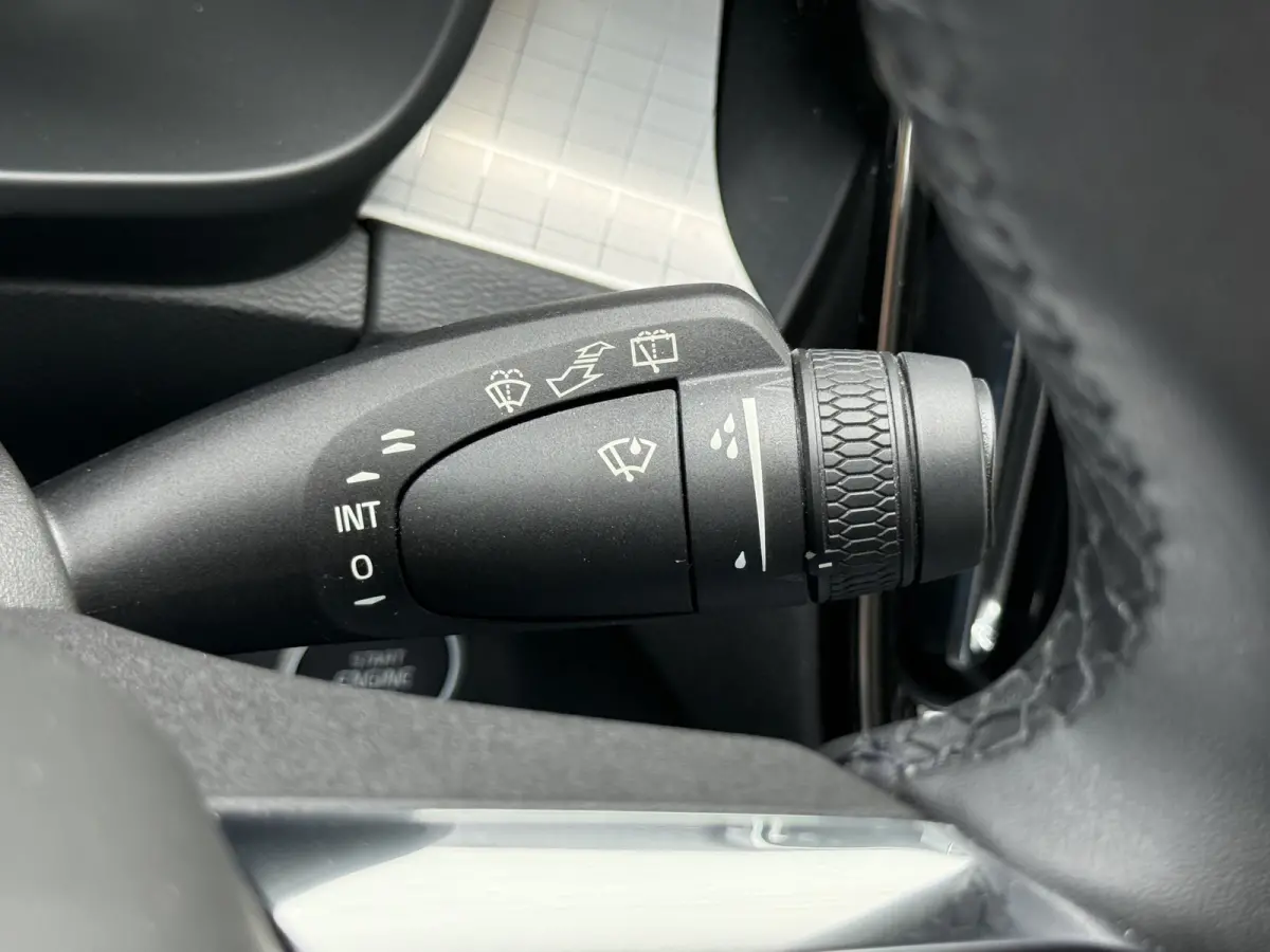 1.5 T5 Plug-in hybrid Core Bright | Navi | CarPlay | LED | DAB+ | 18 inch