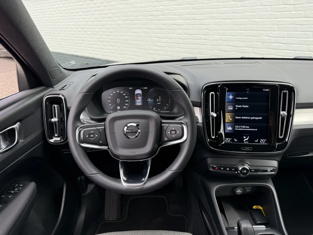 1.5 T5 Plug-in hybrid Core Bright | Navi | CarPlay | LED | DAB+ | 18 inch