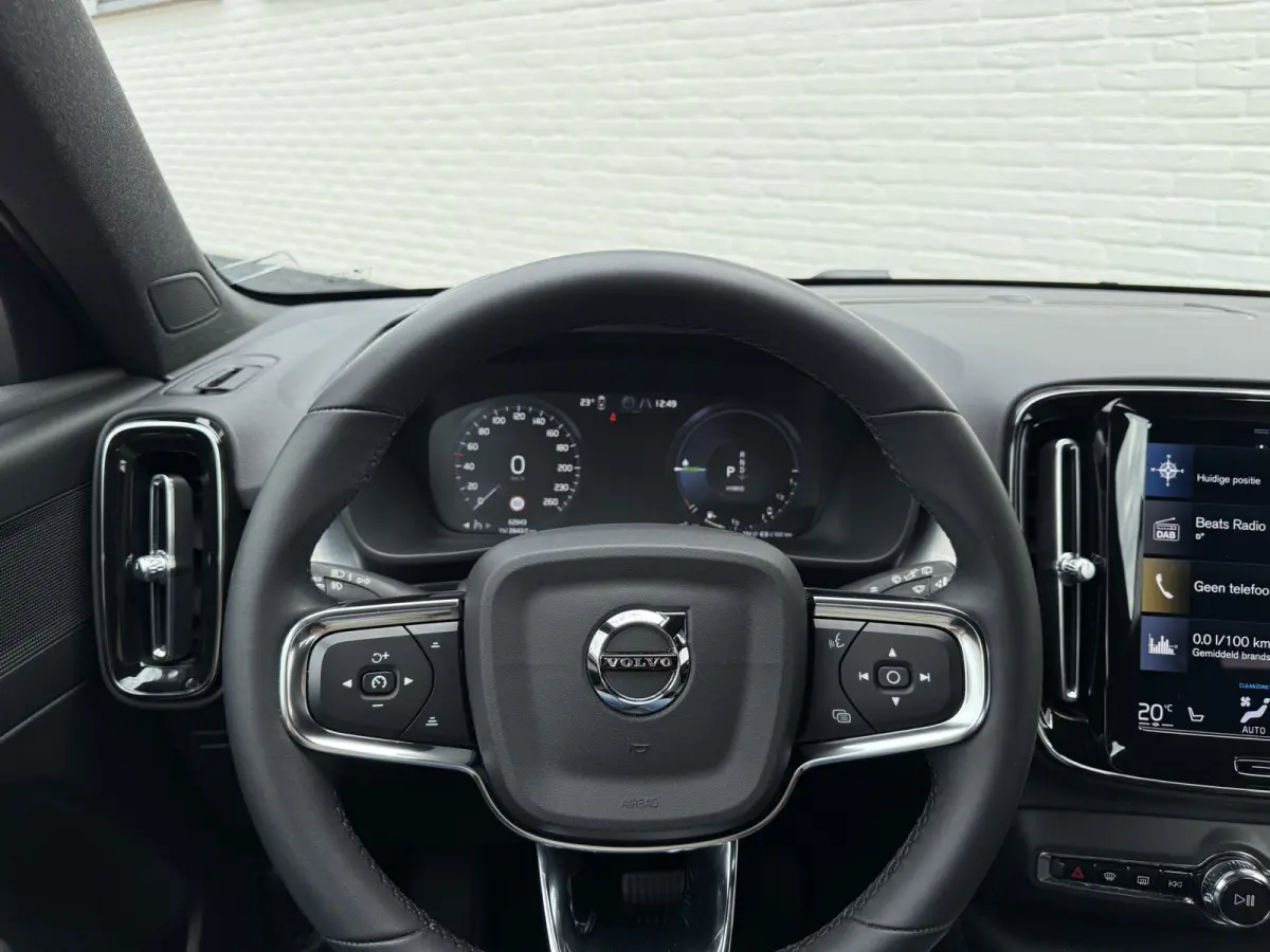 1.5 T5 Plug-in hybrid Core Bright | Navi | CarPlay | LED | DAB+ | 18 inch