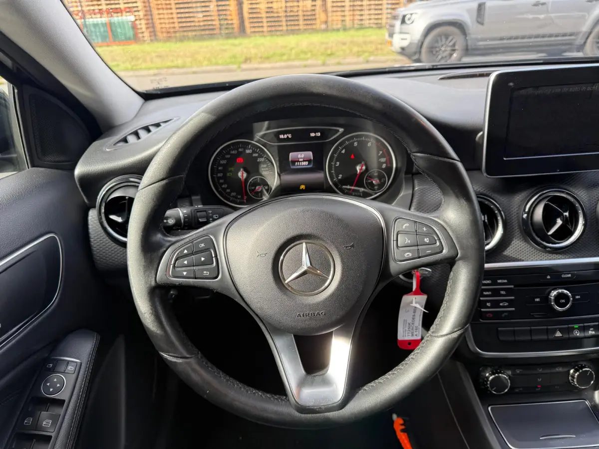 160 AMG Night Edition | 1E EIGENAAR | 12MND GARANTIE | LED | CRUISE | NAVI | BLUETOOTH | TREKHAAK |