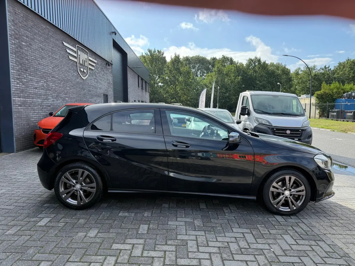 160 AMG Night Edition | 1E EIGENAAR | 12MND GARANTIE | LED | CRUISE | NAVI | BLUETOOTH | TREKHAAK |