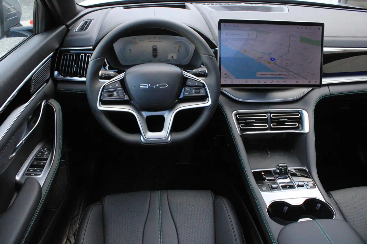 1.5 T DM-i AWD Design Pano ACC 324 PK 4x4 HUD VOL
