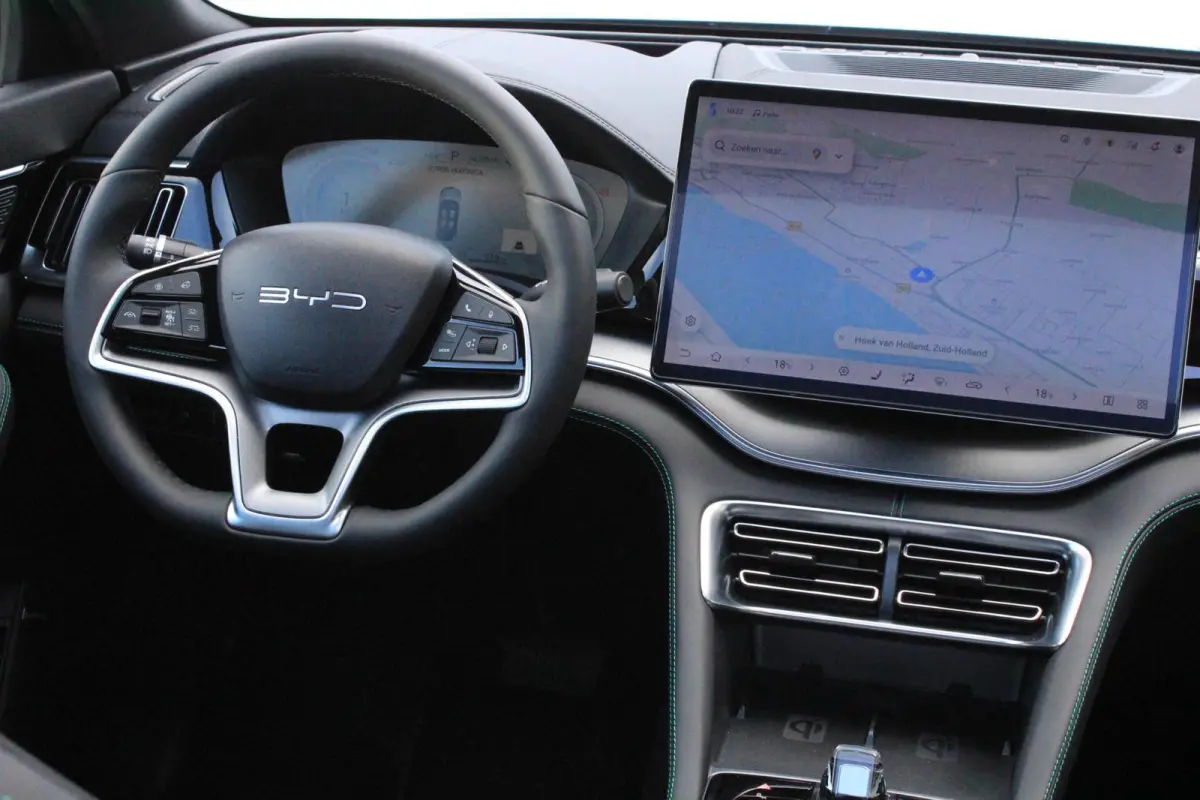 1.5 T DM-i AWD Design Pano ACC 324 PK 4x4 HUD VOL