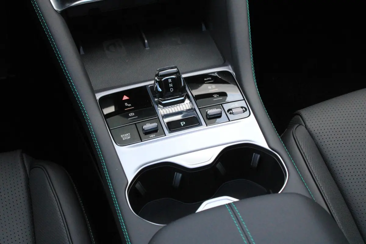 1.5 T DM-i AWD Design Pano ACC 324 PK 4x4 HUD VOL