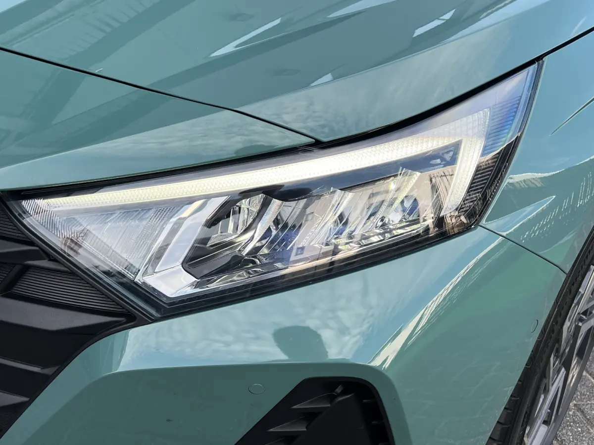 1.0 T-GDI 100pk N-Line | Camera | Carplay | Premium audio | Cruise controle | Navigatie | 17'' velgen | Dodehoek detectie | Parkeersensoren