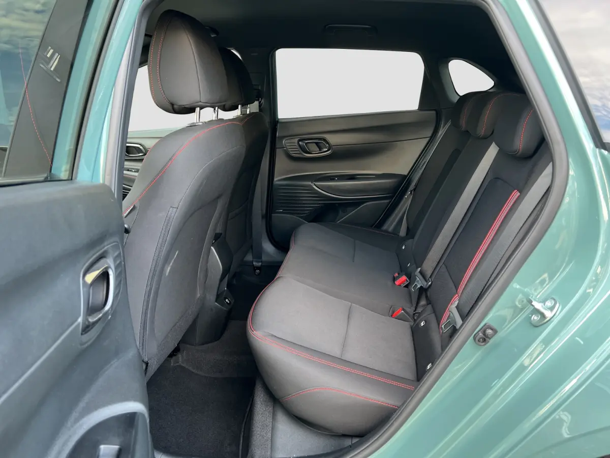 1.0 T-GDI 100pk N-Line | Camera | Carplay | Premium audio | Cruise controle | Navigatie | 17'' velgen | Dodehoek detectie | Parkeersensoren
