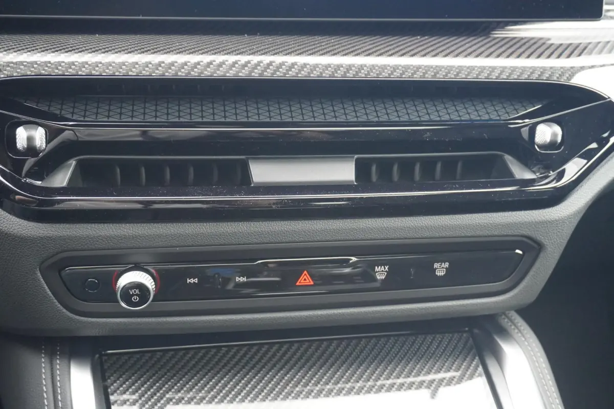 eDrive40 | M Sportpakket Pro | Harman Kardon | Active Cruise Control | Elektrisch verstelbare stoelen | Trekhaak