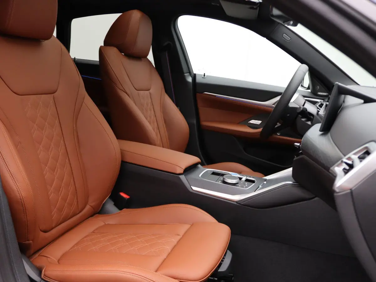 eDrive35 | M Sportpakket Pro | Elektrisch verstelbare stoelen | Driving Assistant Professional | Harman Kardon