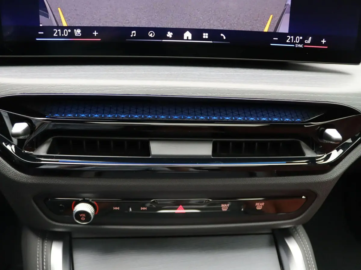 eDrive35 | M Sportpakket Pro | Elektrisch verstelbare stoelen | Driving Assistant Professional | Harman Kardon