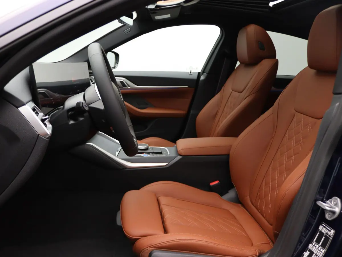 eDrive35 | M Sportpakket Pro | Elektrisch verstelbare stoelen | Driving Assistant Professional | Harman Kardon