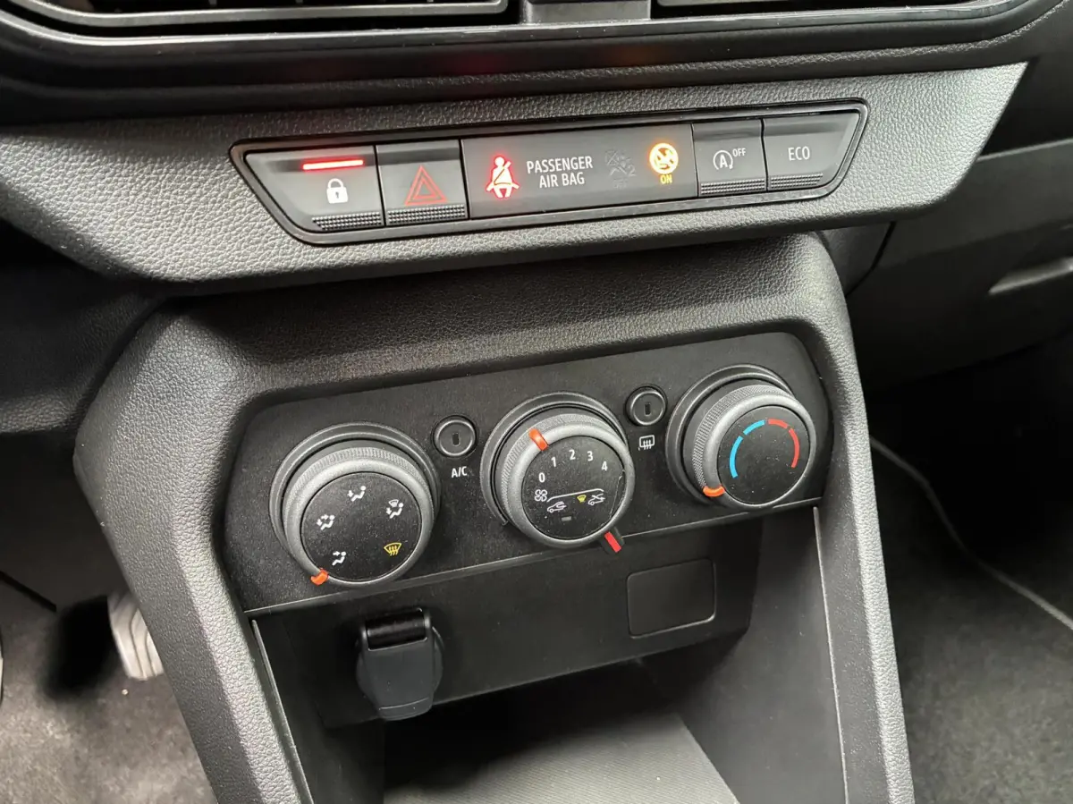 1.0 TCe 90 Journey Cruise Led Carplay Usb 2025 Eerste Eigenaar Perfecte Staat Incl 12 Maanden Garantie