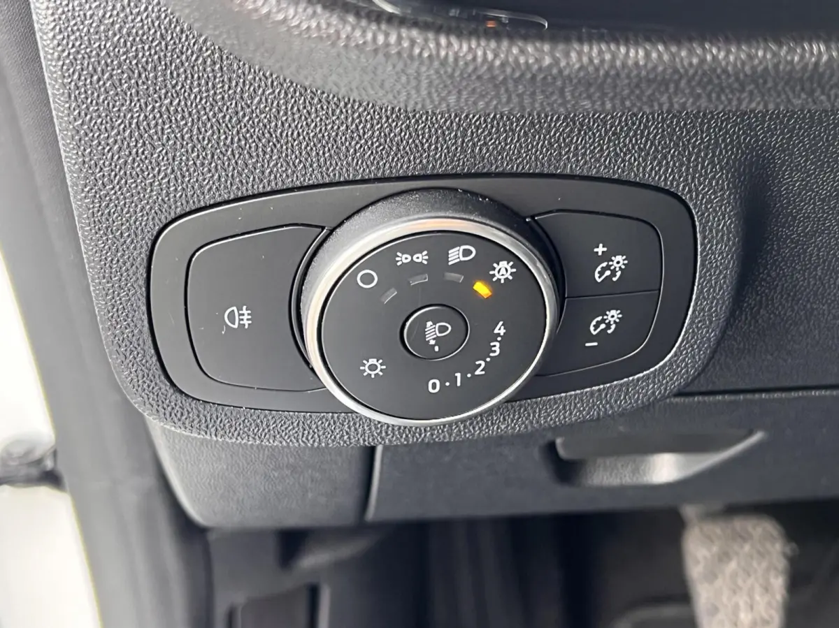 1.0 EcoBoost Connected 5 Deurs Airco Cruise LED