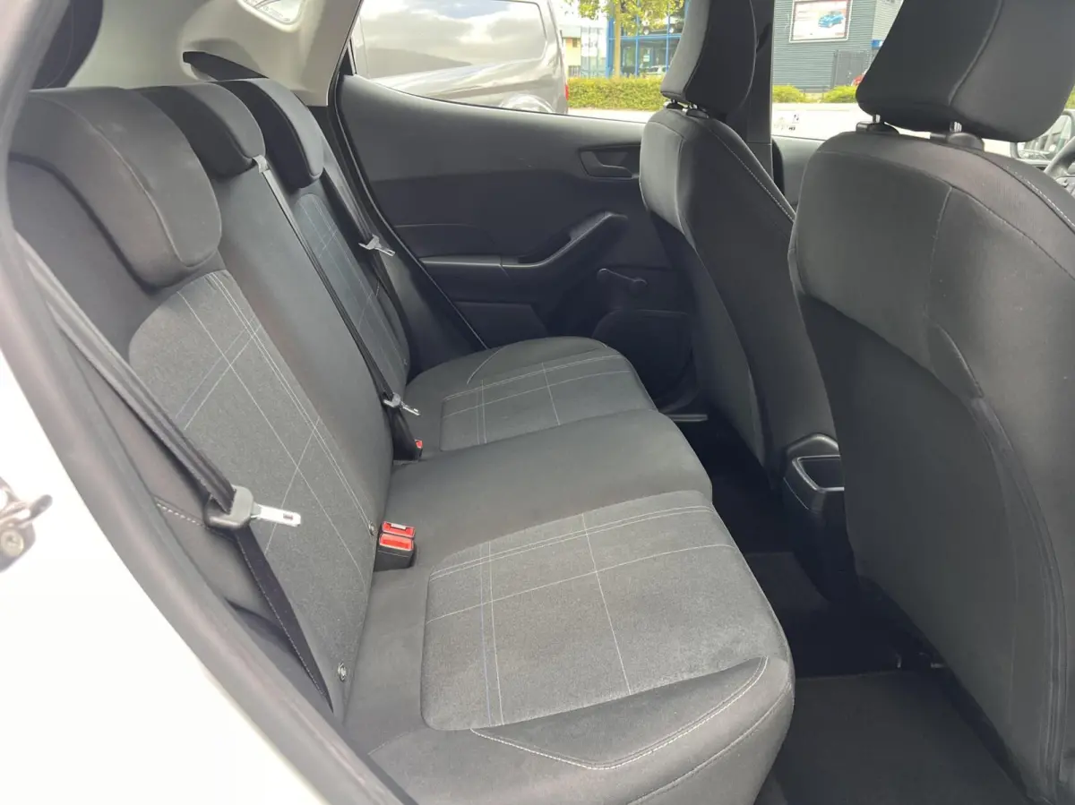 1.0 EcoBoost Connected 5 Deurs Airco Cruise LED