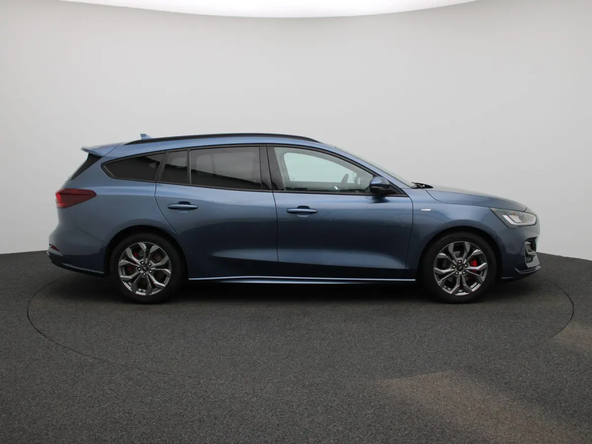 1.0 EcoBoost Hybrid ST Line | Achteruitrijcamera | Verwarmbare Voorstoelen/Stuurwiel/Voorruit | PDC | Cruise Control | Keyless Entry |