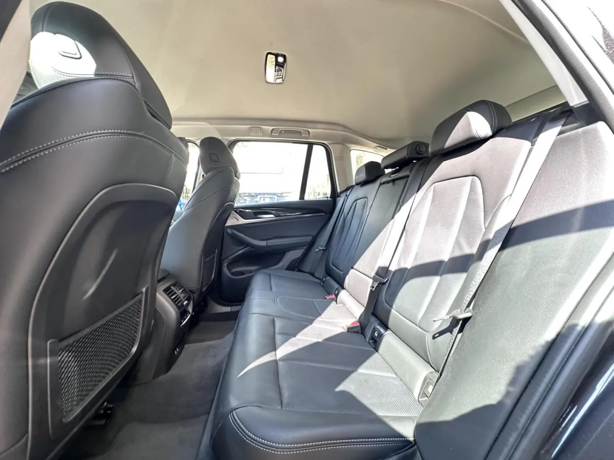 xDrive30e Business Edition Plus Climat control, Camera, Carplay, Bluetooth, LM..