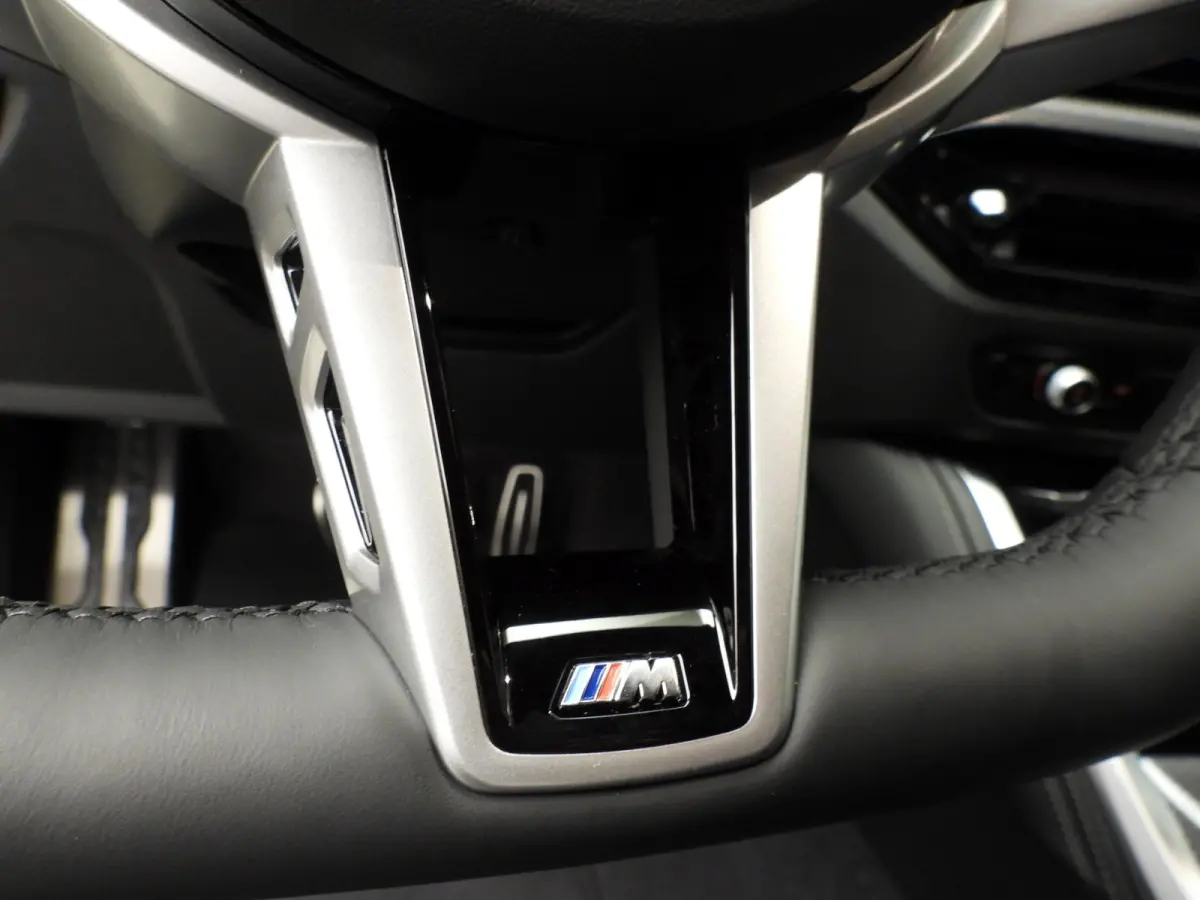 420i | M Sportpakket Pro | Schuif-/kanteldak | Harman Kardon | Stuurwielrand verwarmd