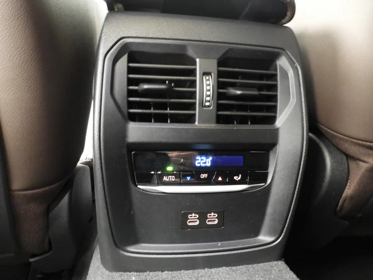 420i | M Sportpakket Pro | Schuif-/kanteldak | Harman Kardon | Stuurwielrand verwarmd