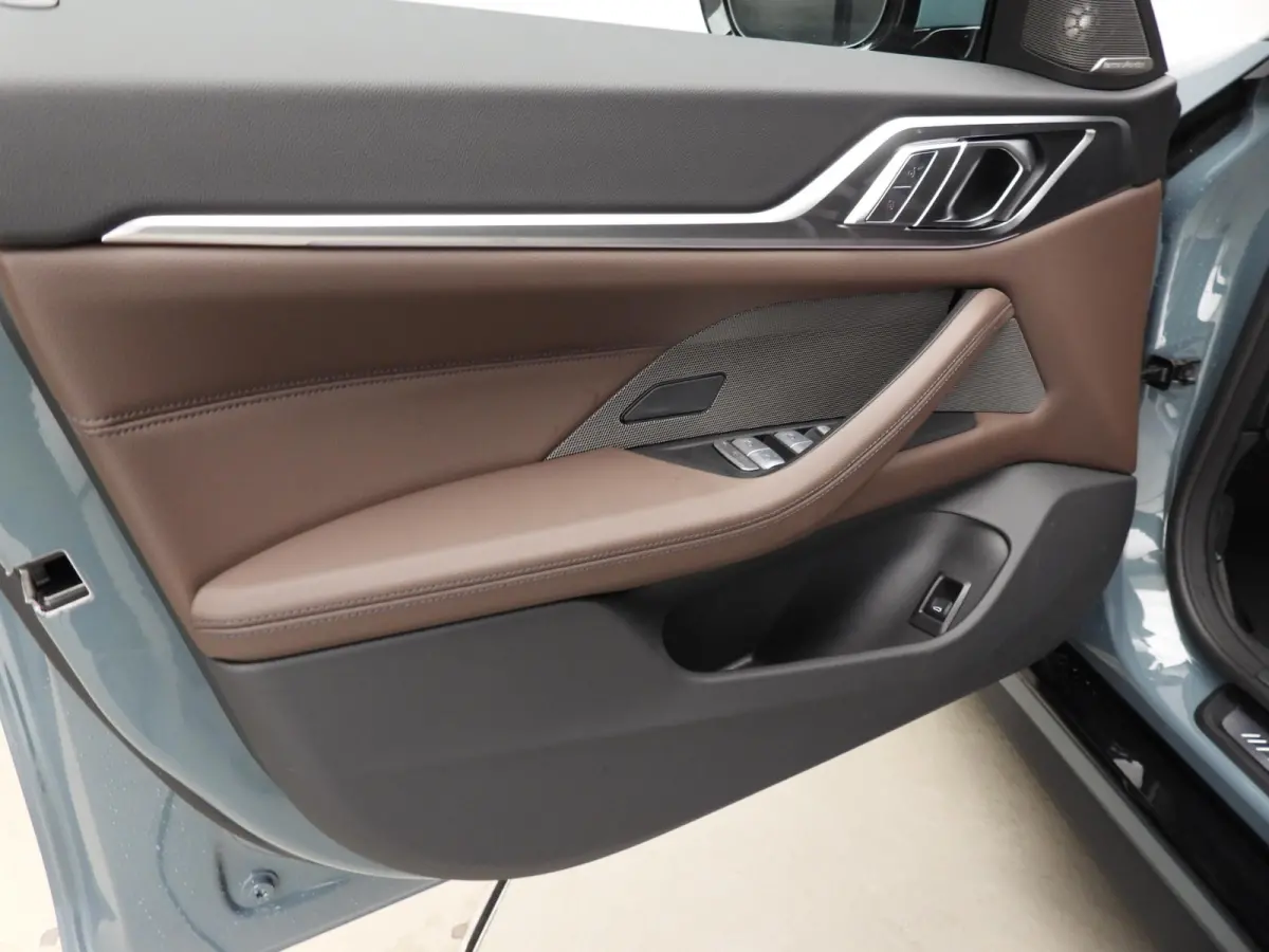 420i | M Sportpakket Pro | Schuif-/kanteldak | Harman Kardon | Stuurwielrand verwarmd