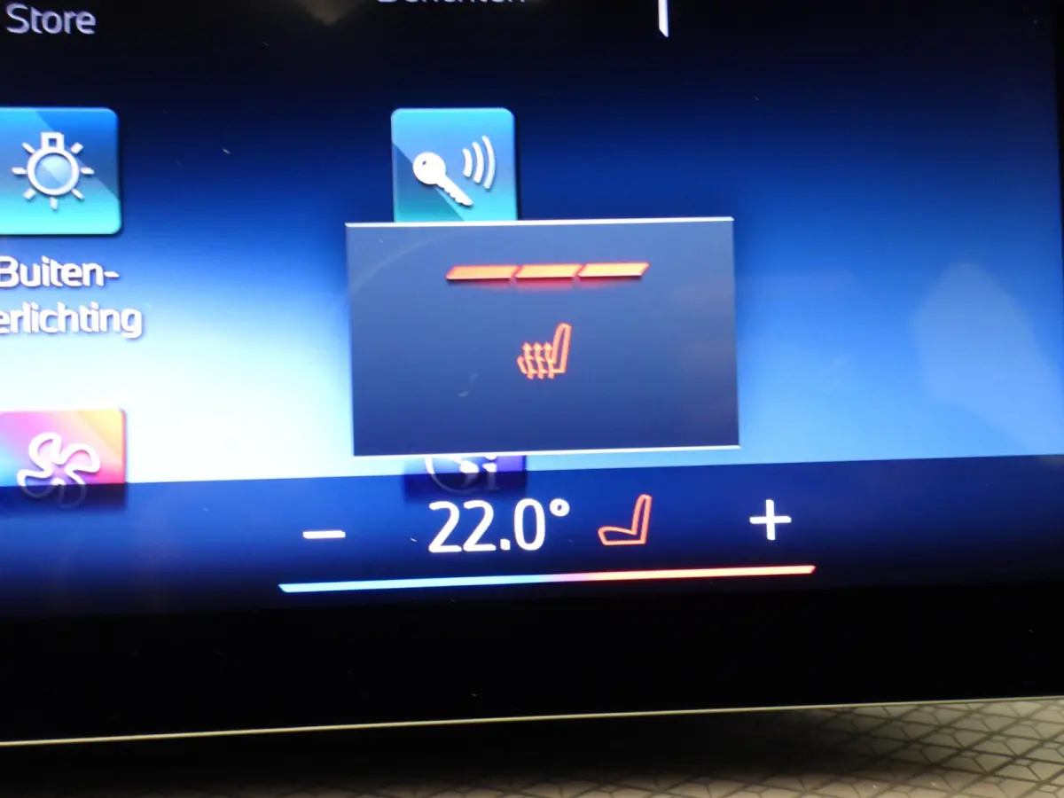 420i | M Sportpakket Pro | Schuif-/kanteldak | Harman Kardon | Stuurwielrand verwarmd