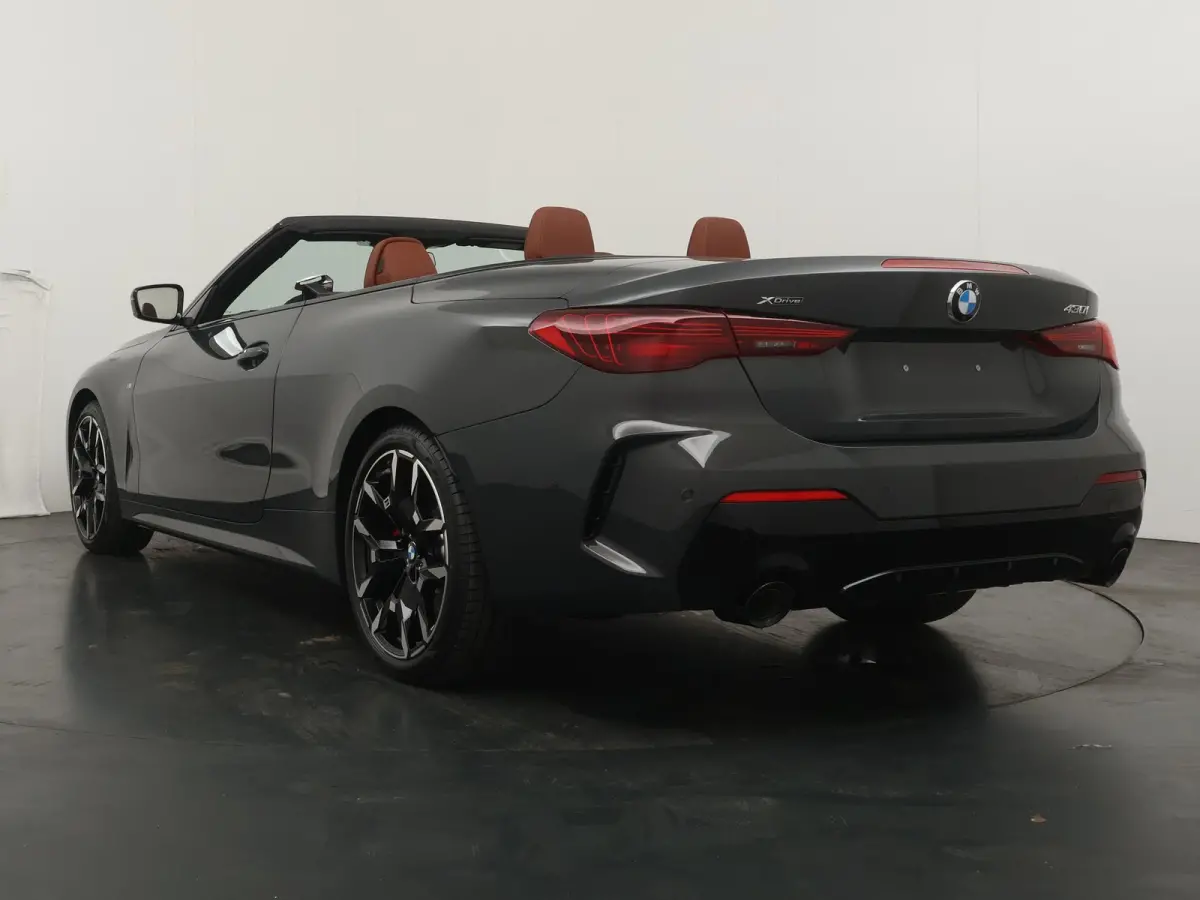 430i xDrive | M Sportpakket Pro | Harman Kardon | Air Collar | Elektrisch verstelbare voorstoelen met stoelvenilatie | M Adaptief onderstel