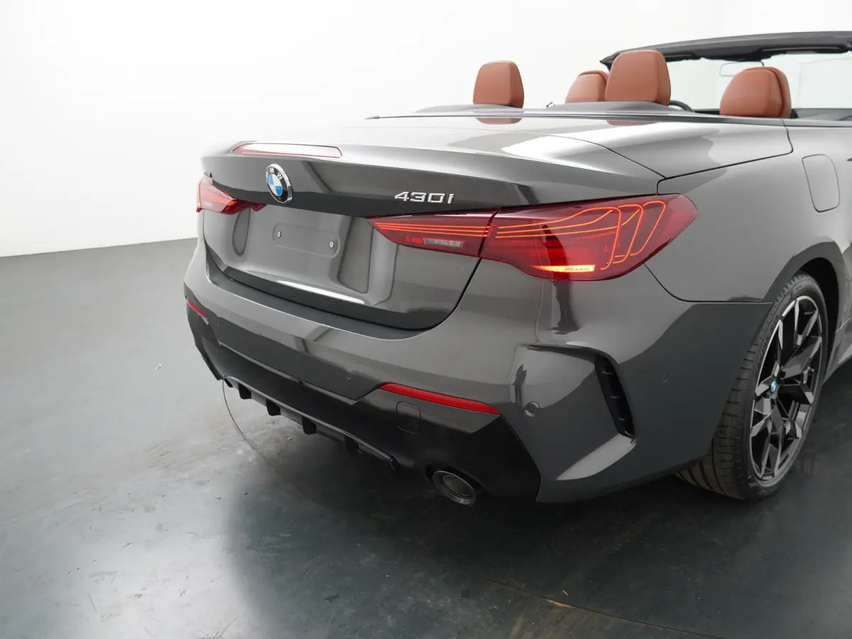 430i xDrive | M Sportpakket Pro | Harman Kardon | Air Collar | Elektrisch verstelbare voorstoelen met stoelvenilatie | M Adaptief onderstel