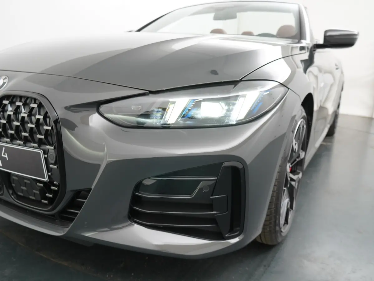 430i xDrive | M Sportpakket Pro | Harman Kardon | Air Collar | Elektrisch verstelbare voorstoelen met stoelvenilatie | M Adaptief onderstel