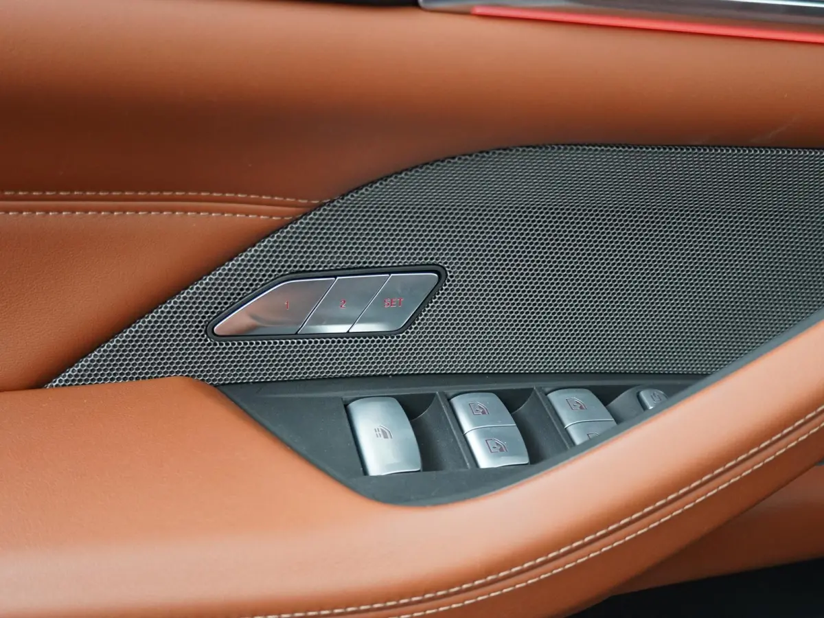 430i xDrive | M Sportpakket Pro | Harman Kardon | Air Collar | Elektrisch verstelbare voorstoelen met stoelvenilatie | M Adaptief onderstel