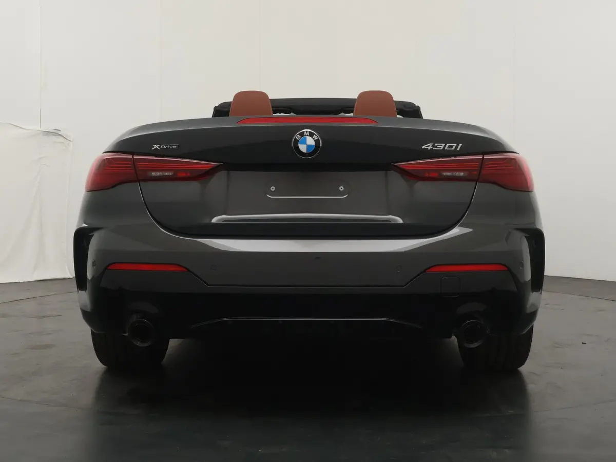 430i xDrive | M Sportpakket Pro | Harman Kardon | Air Collar | Elektrisch verstelbare voorstoelen met stoelvenilatie | M Adaptief onderstel
