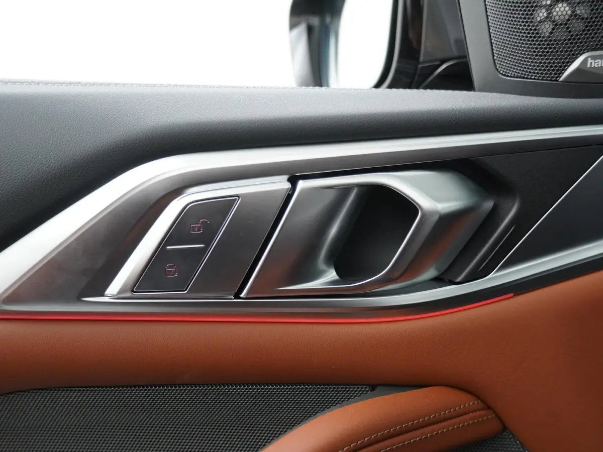 430i xDrive | M Sportpakket Pro | Harman Kardon | Air Collar | Elektrisch verstelbare voorstoelen met stoelvenilatie | M Adaptief onderstel