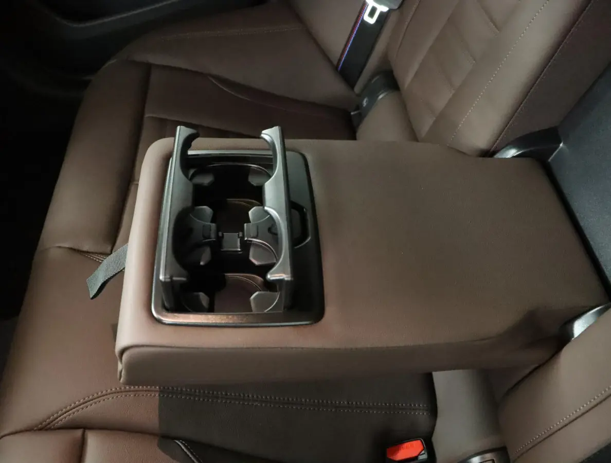 420i | M Sportpakket Pro | Schuif-/kanteldak | Head-Up Display | Active Cruise Control | Trekhaak |
