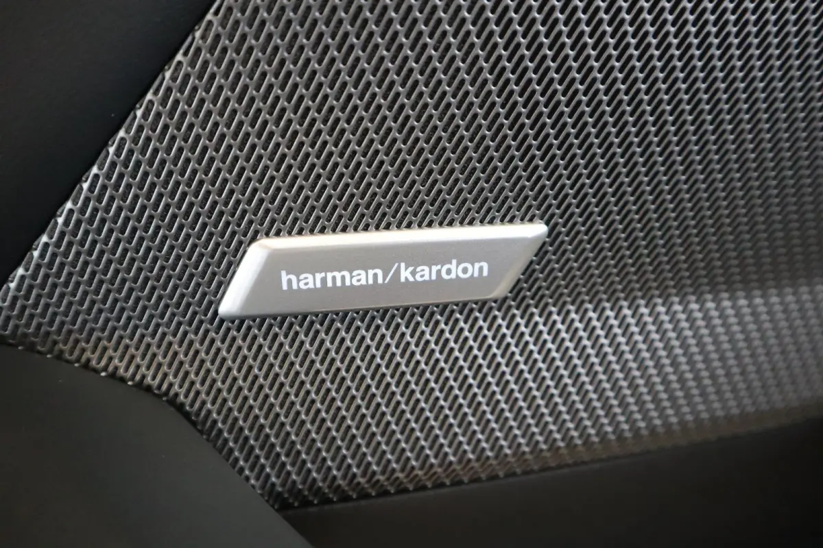 123 xDrive | M Sportpakket Pro | Harman Kardon | Head-Up Display | M Adaptief onderstel | Driving Assistant Plus