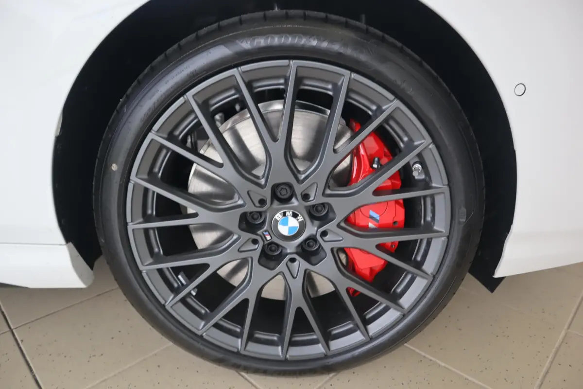 123 xDrive | M Sportpakket Pro | Harman Kardon | Head-Up Display | M Adaptief onderstel | Driving Assistant Plus