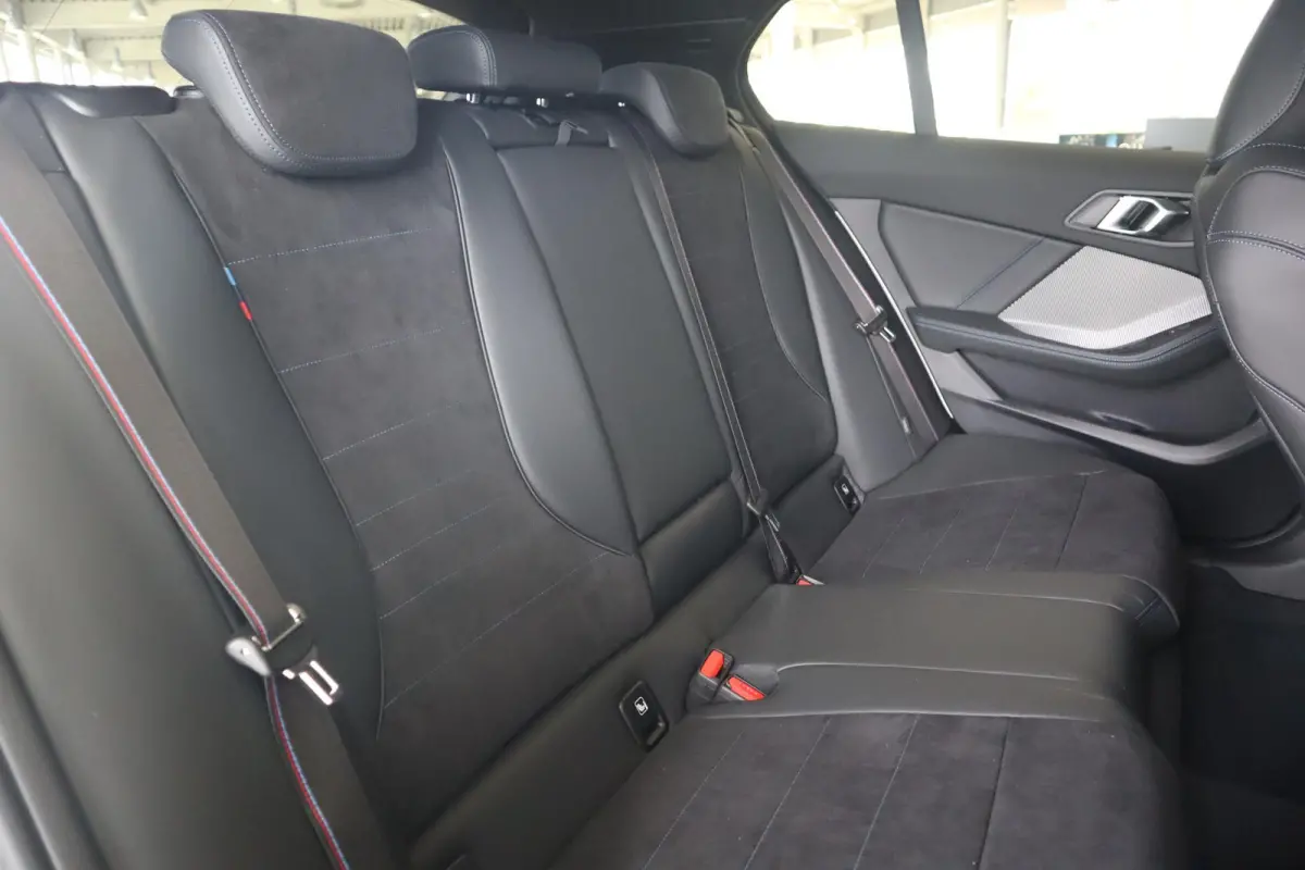 123 xDrive | M Sportpakket Pro | Harman Kardon | Head-Up Display | M Adaptief onderstel | Driving Assistant Plus