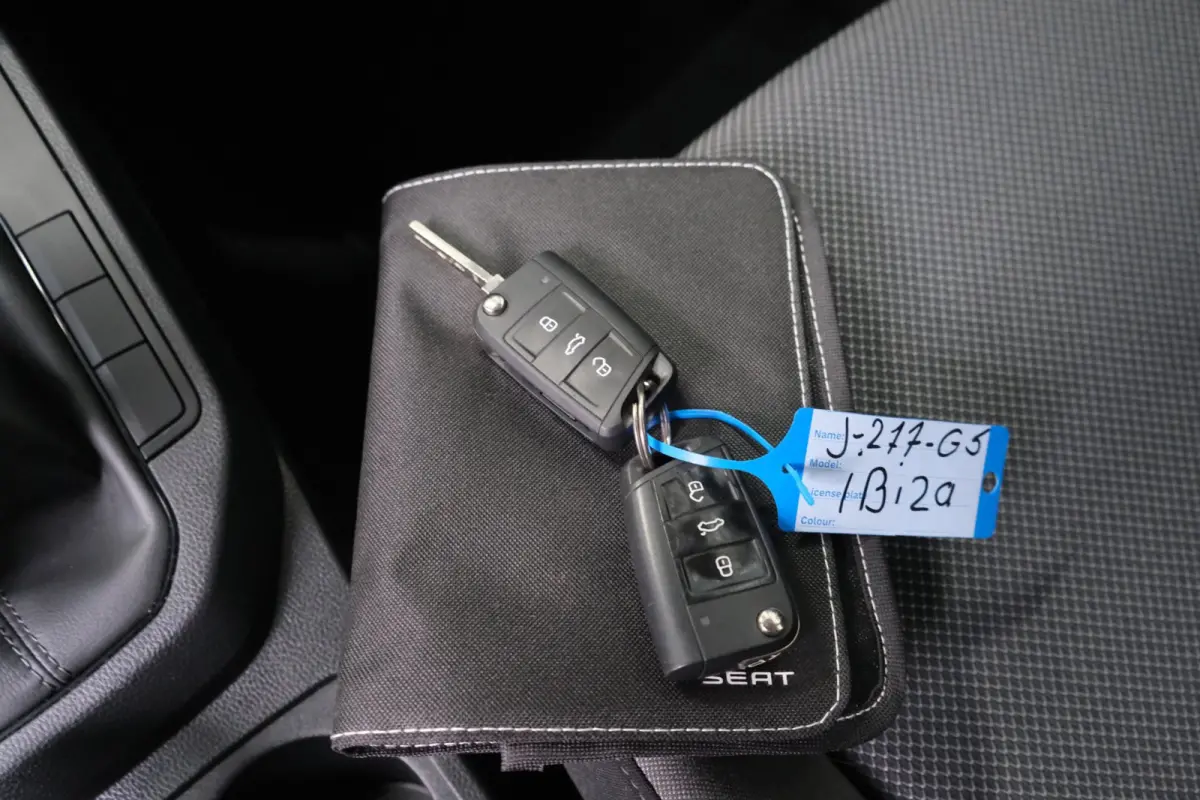 1.0 TSI Style - N.A.P. Airco, Cruise, Virtueel display, Carplay.