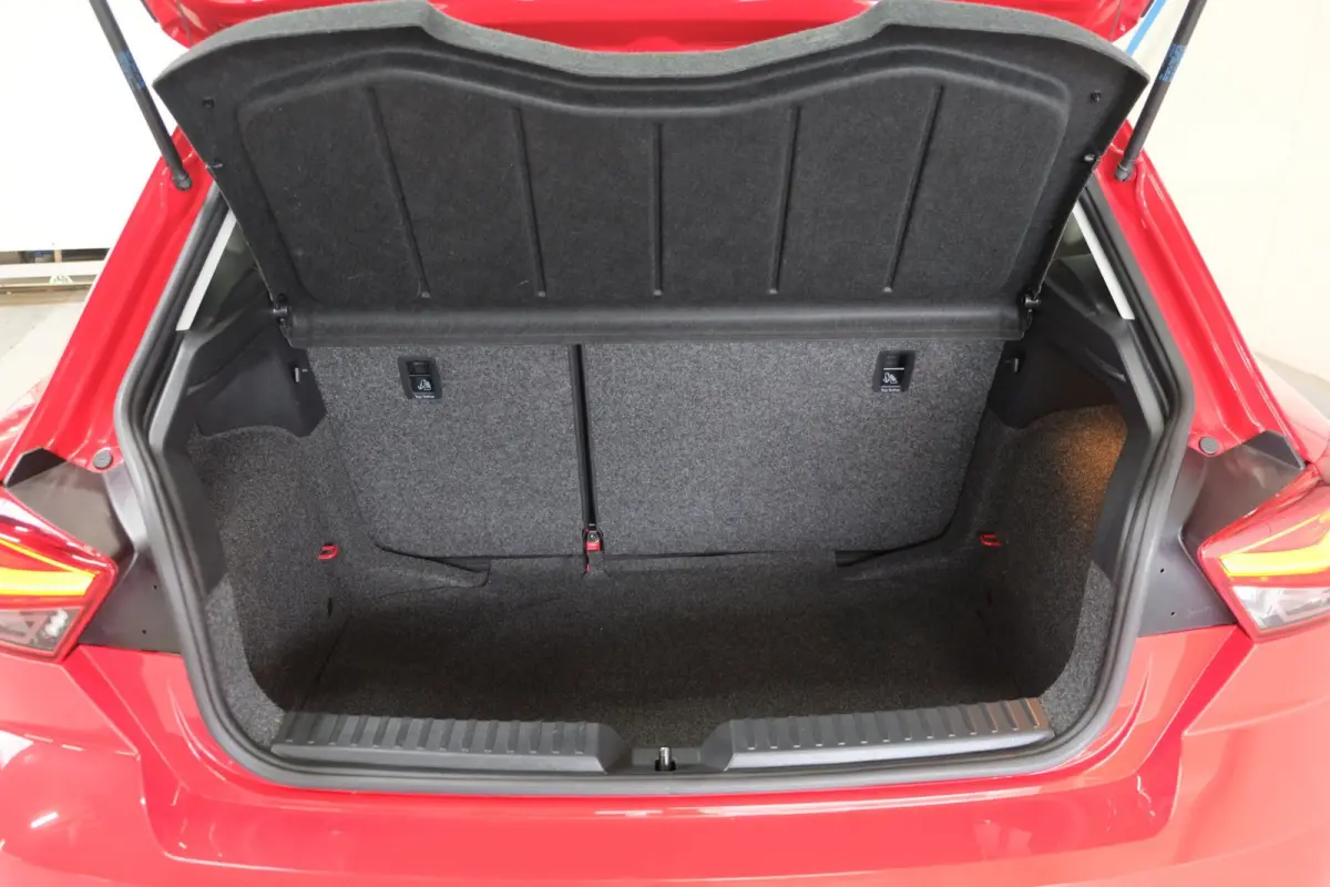 1.0 TSI Style - N.A.P. Airco, Cruise, Virtueel display, Carplay.