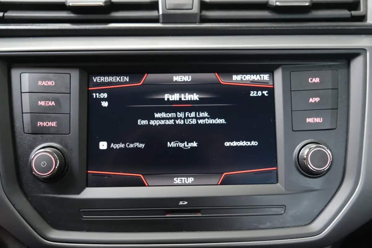 1.0 TSI Style - N.A.P. Airco, Cruise, Virtueel display, Carplay.