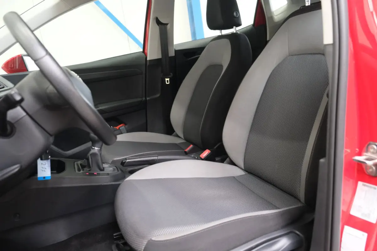 1.0 TSI Style - N.A.P. Airco, Cruise, Virtueel display, Carplay.