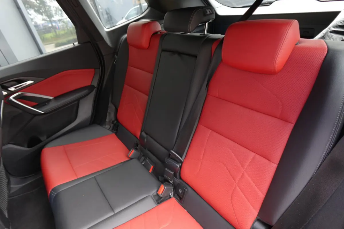 XDrive30e M-PAKKET PANO HUD 360
