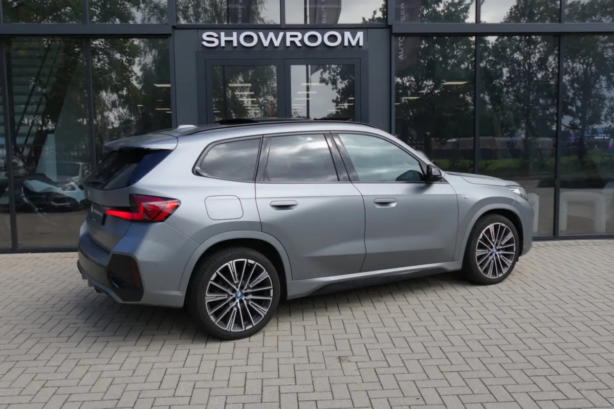 XDrive30e M-PAKKET PANO HUD 360