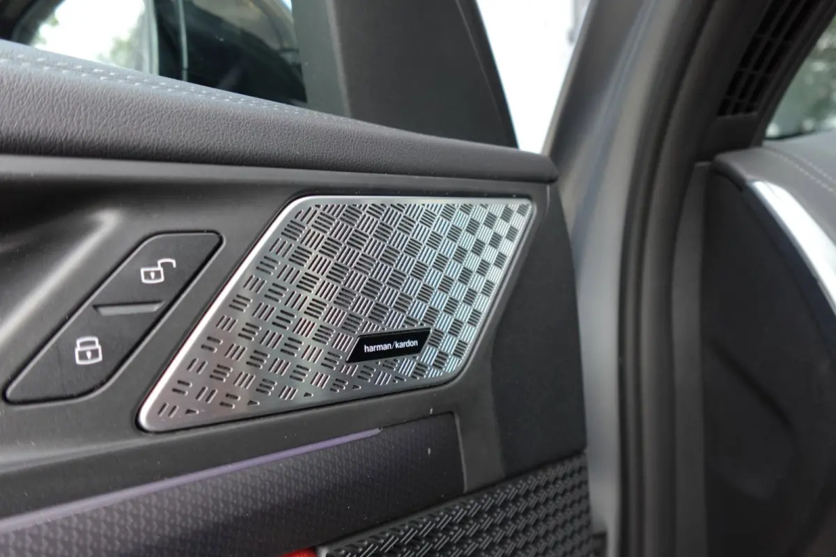 XDrive30e M-PAKKET PANO HUD 360