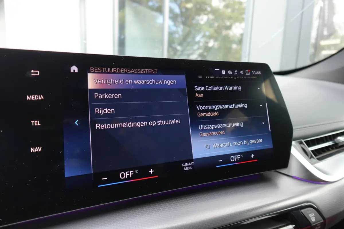 XDrive30e M-PAKKET PANO HUD 360