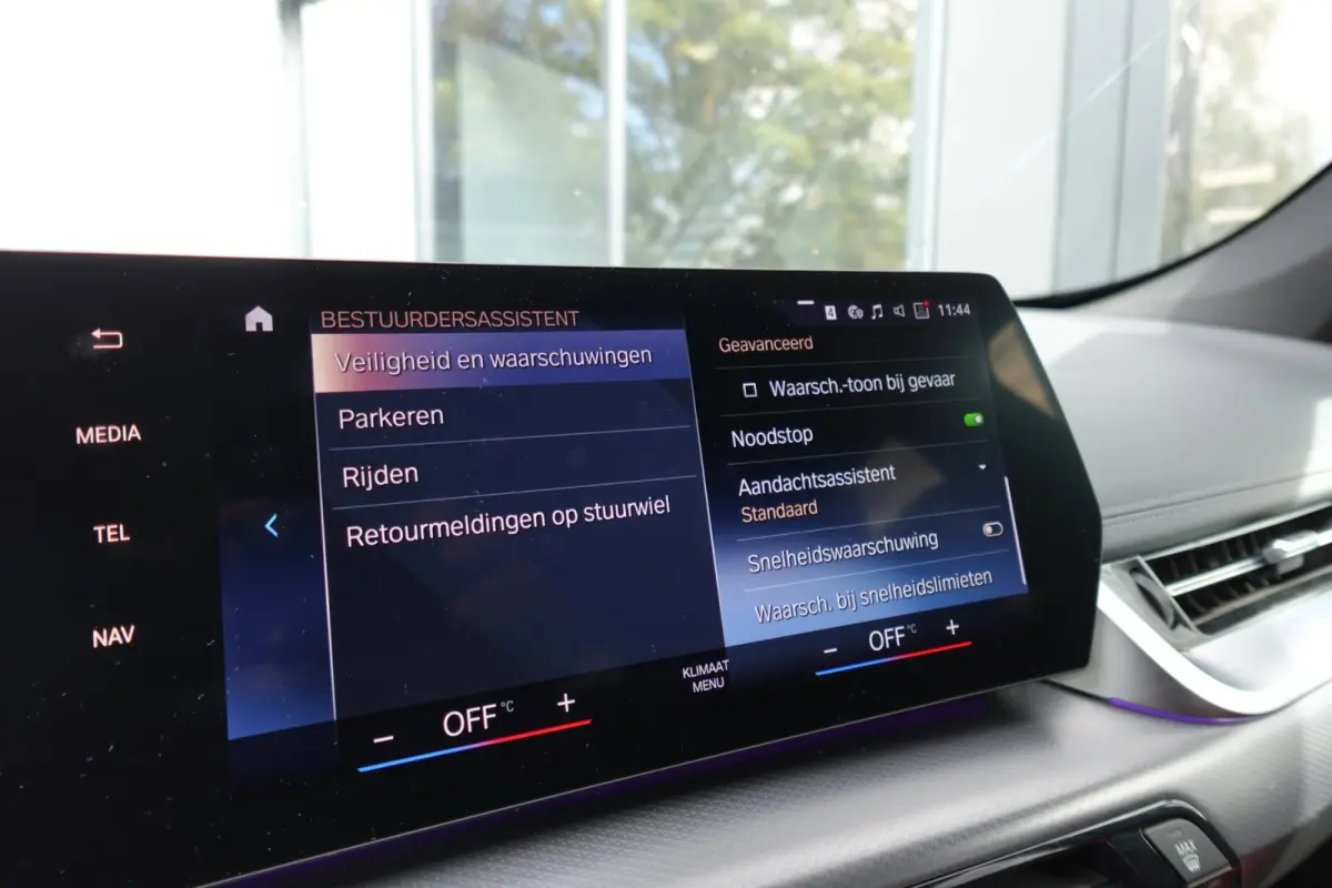 XDrive30e M-PAKKET PANO HUD 360