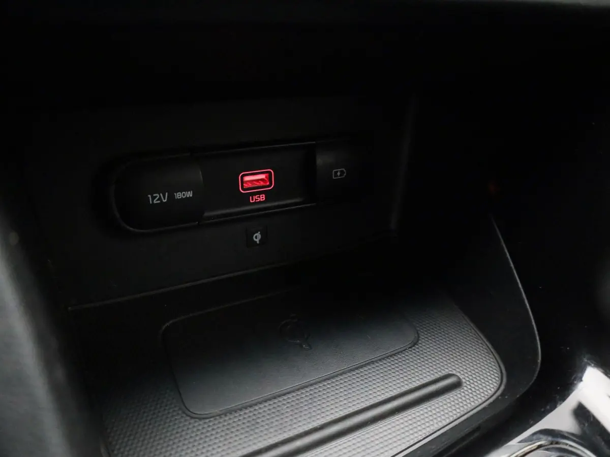 1.6 GDi Hybrid DynamicLine | ACHTERUITRIJCAMERA | APPLE CARPLAY - ANDROID AUTO | CLIMATE CONTROL | ADAPTIVE CRUISE CONTROL |