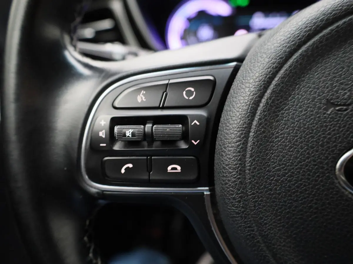 1.6 GDi Hybrid DynamicLine | ACHTERUITRIJCAMERA | APPLE CARPLAY - ANDROID AUTO | CLIMATE CONTROL | ADAPTIVE CRUISE CONTROL |