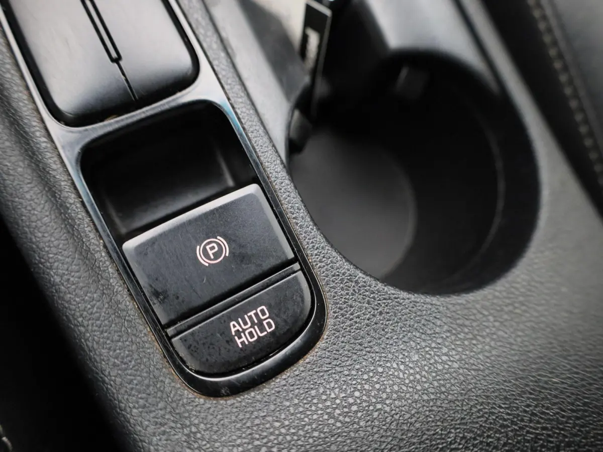 1.6 GDi Hybrid DynamicLine | ACHTERUITRIJCAMERA | APPLE CARPLAY - ANDROID AUTO | CLIMATE CONTROL | ADAPTIVE CRUISE CONTROL |